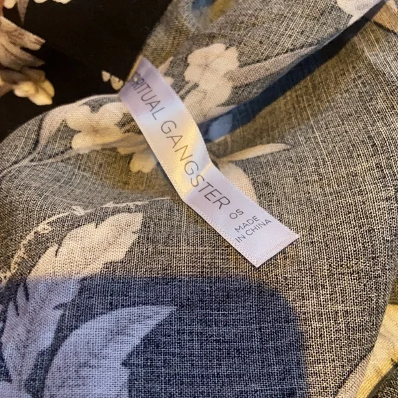 Spiritual Gangster Maya Black Floral Tie Front Kimono Robe OS - Picture 10 of 10